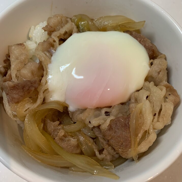 牛丼　温泉卵トッピング